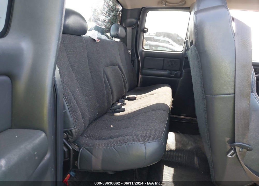 2002 CHEVROLET SILVERADO 2500HD VIN: 1GCHC29U92E105864