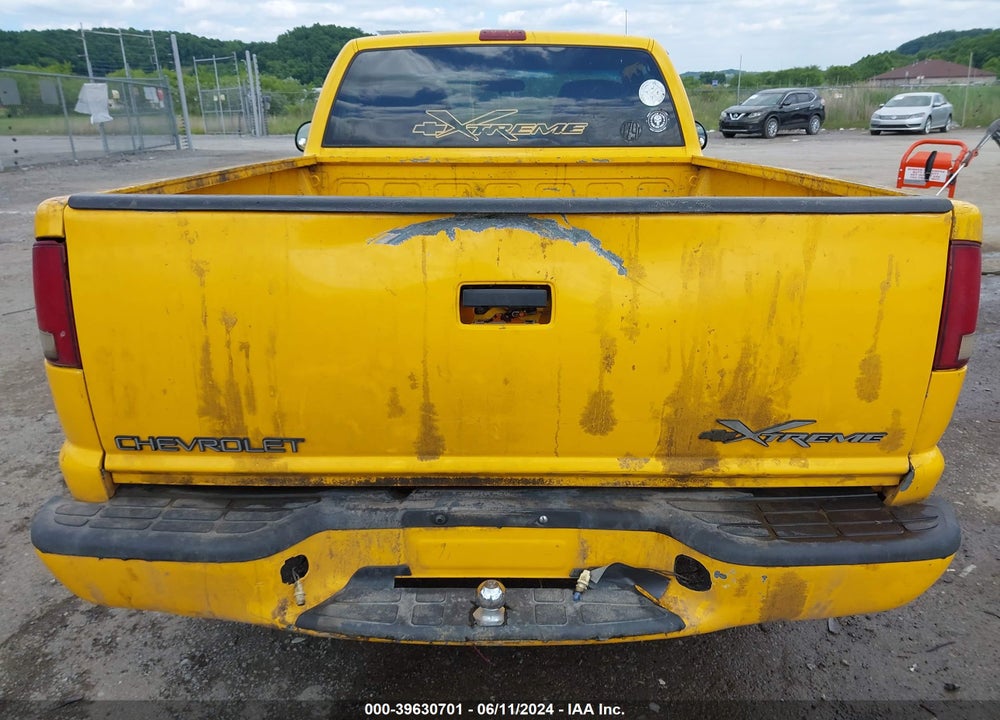 2002 CHEVROLET S-10 LS VIN: 1GCCS145428260182