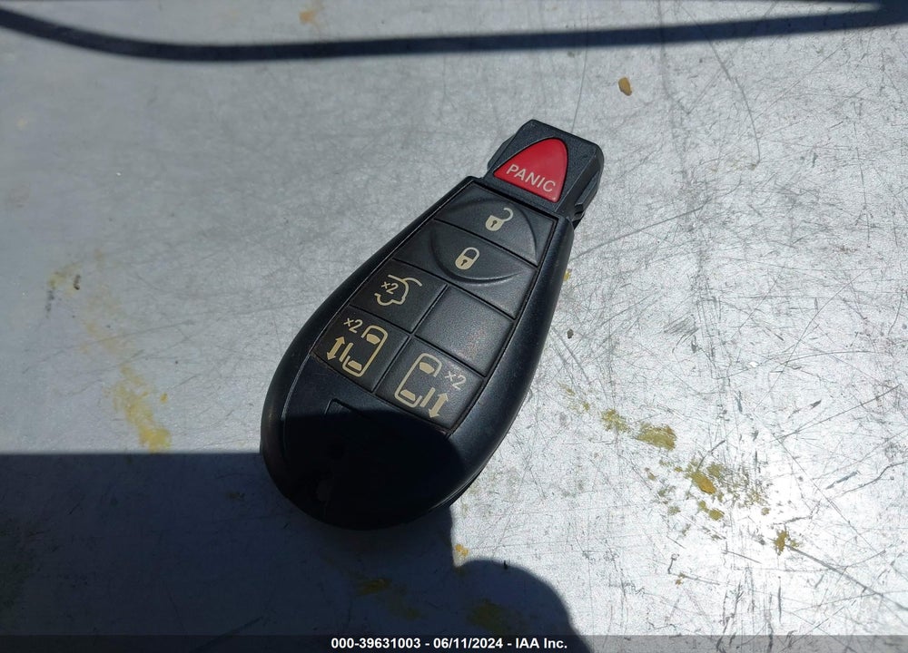 2010 DODGE GRAND CARAVAN SXT VIN: 2D4RN5DX3AR138719