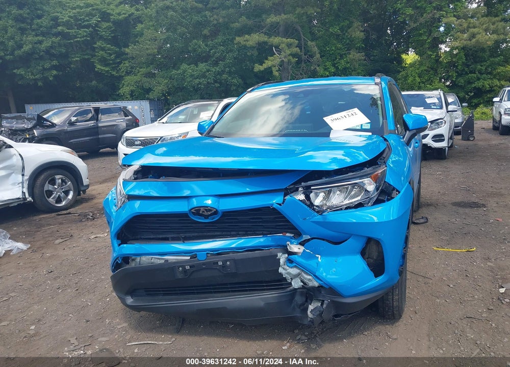 2021 TOYOTA RAV4 XLE VIN: 2T3P1RFVXMW175442
