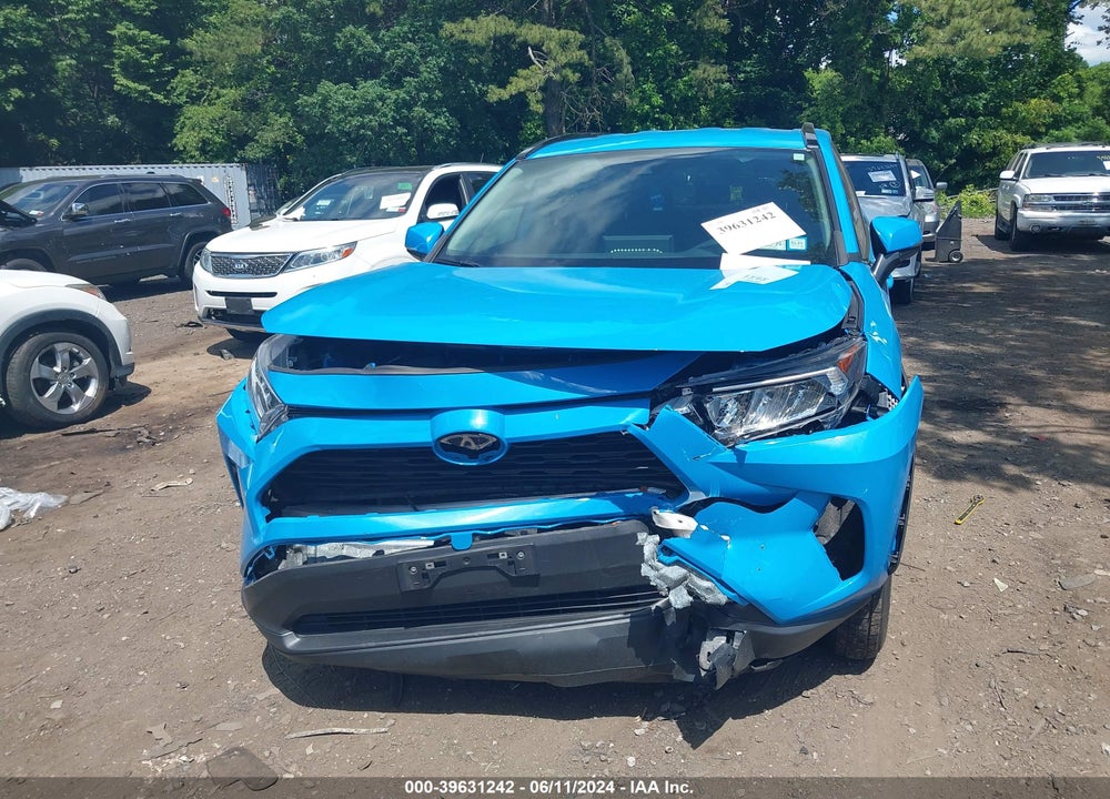 2021 TOYOTA RAV4 XLE VIN: 2T3P1RFVXMW175442