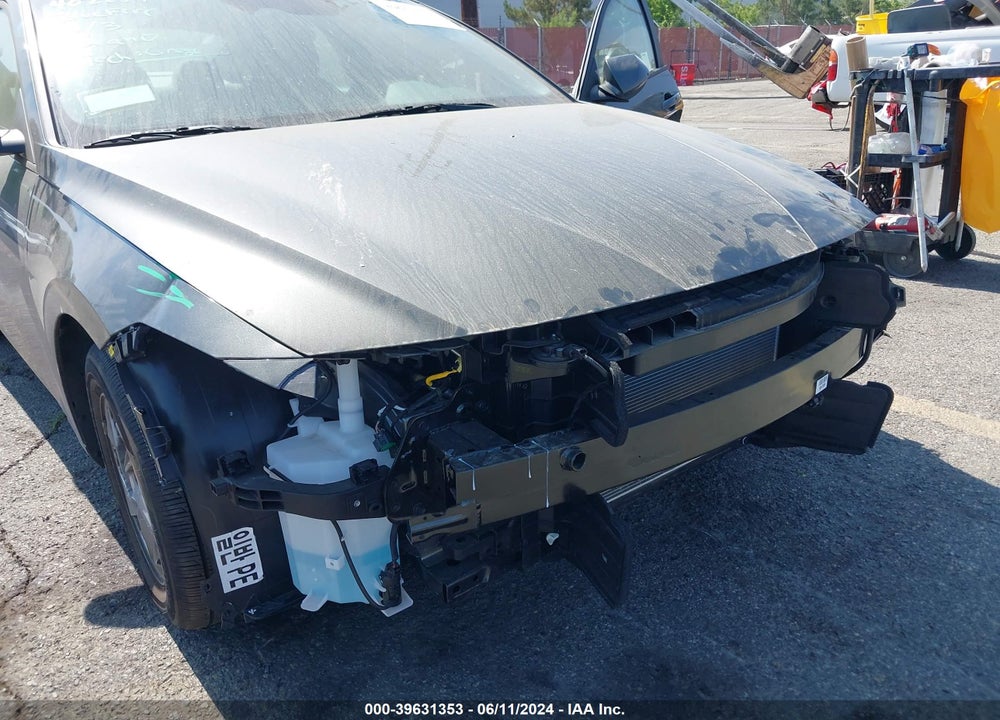 2024 HYUNDAI ELANTRA SE VIN: KMHLL4DG1RU739575