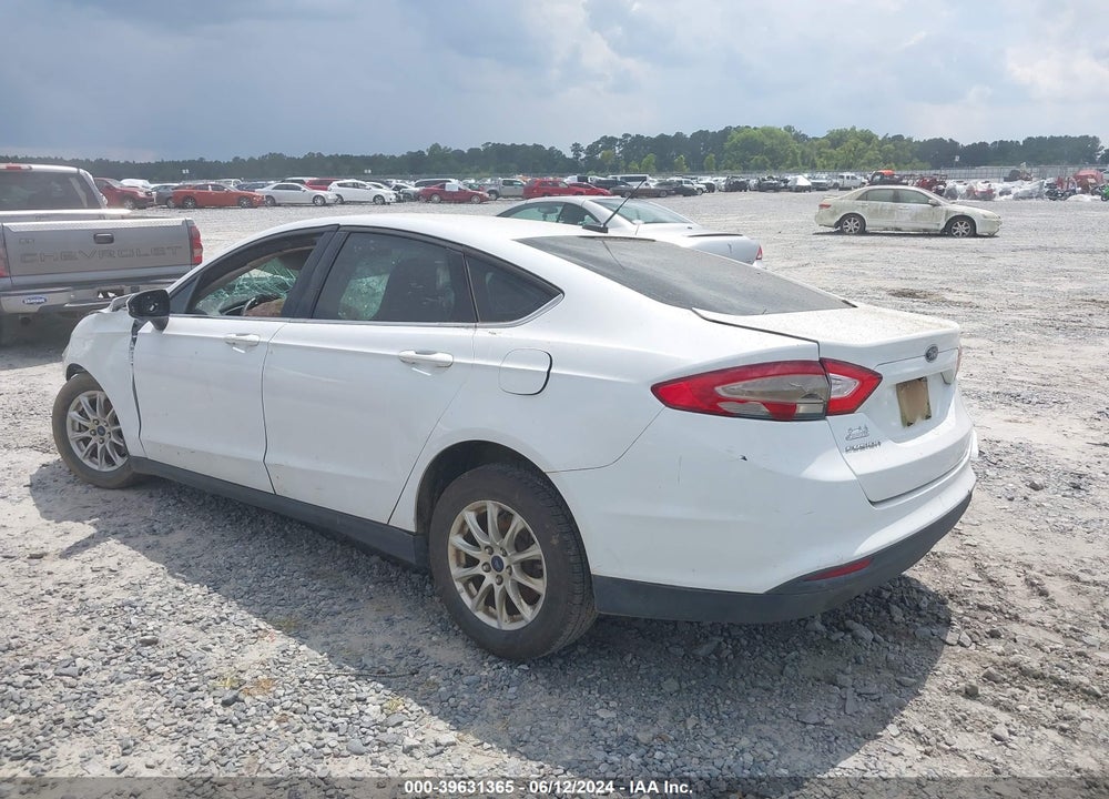 2015 FORD FUSION S VIN: 1FA6P0G74F5102928