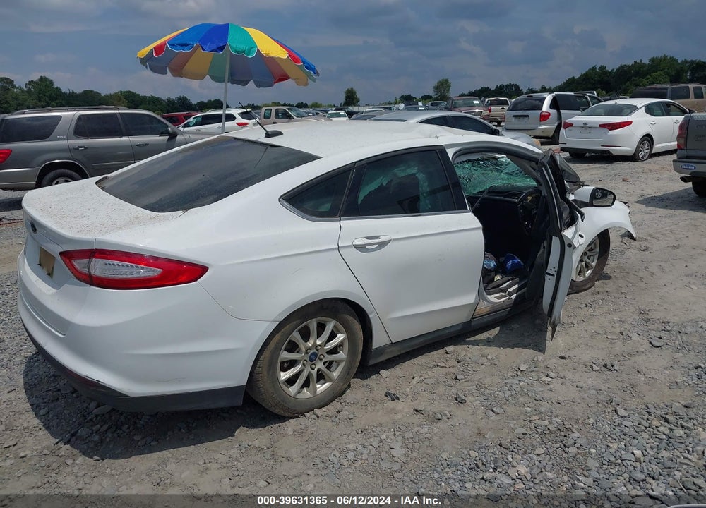 2015 FORD FUSION S VIN: 1FA6P0G74F5102928