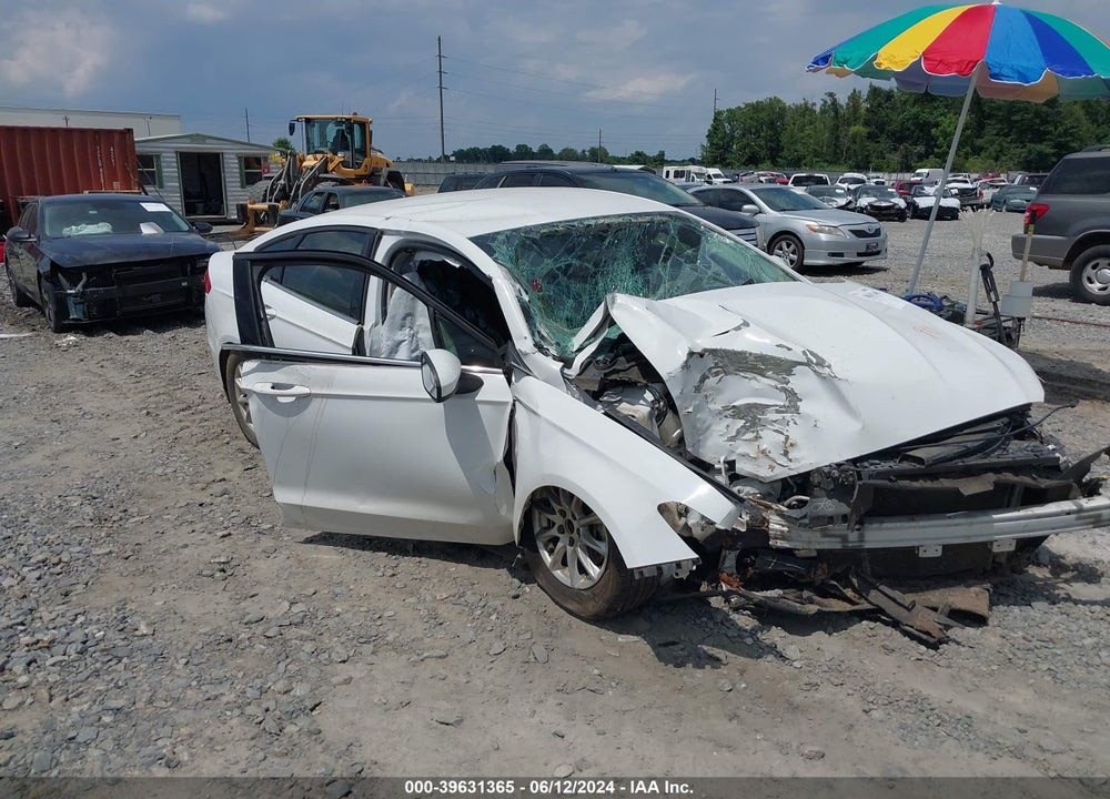 2015 FORD FUSION S VIN: 1FA6P0G74F5102928