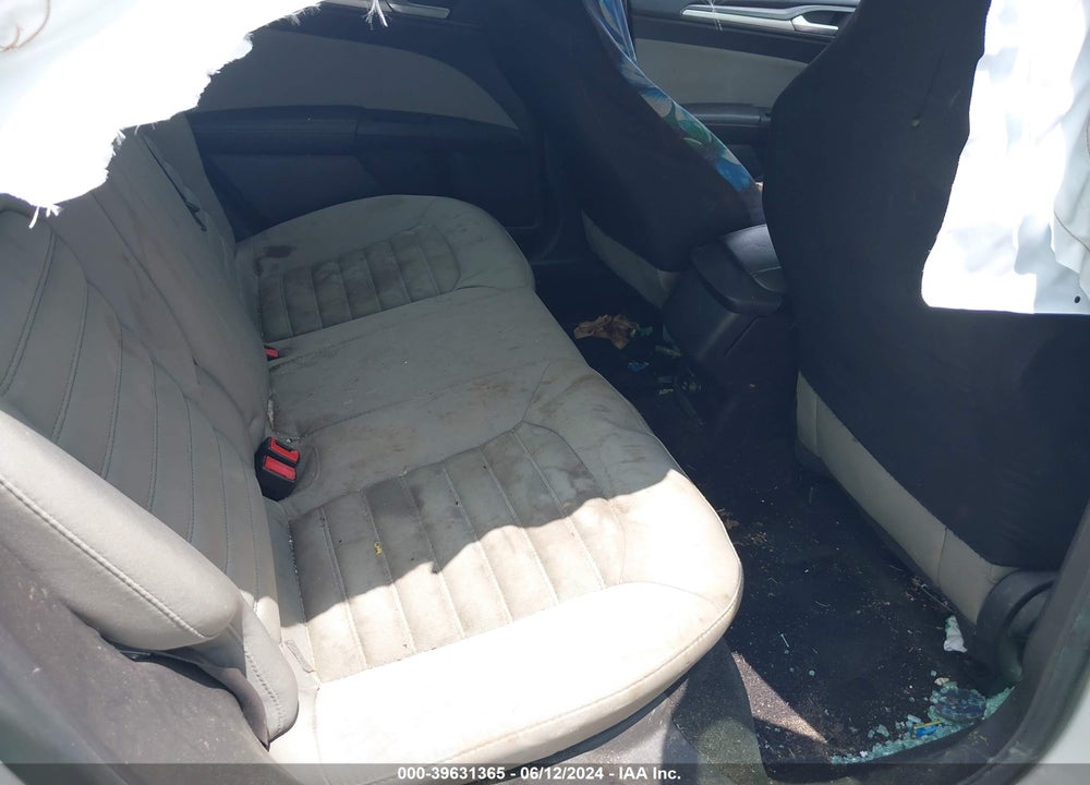 2015 FORD FUSION S VIN: 1FA6P0G74F5102928