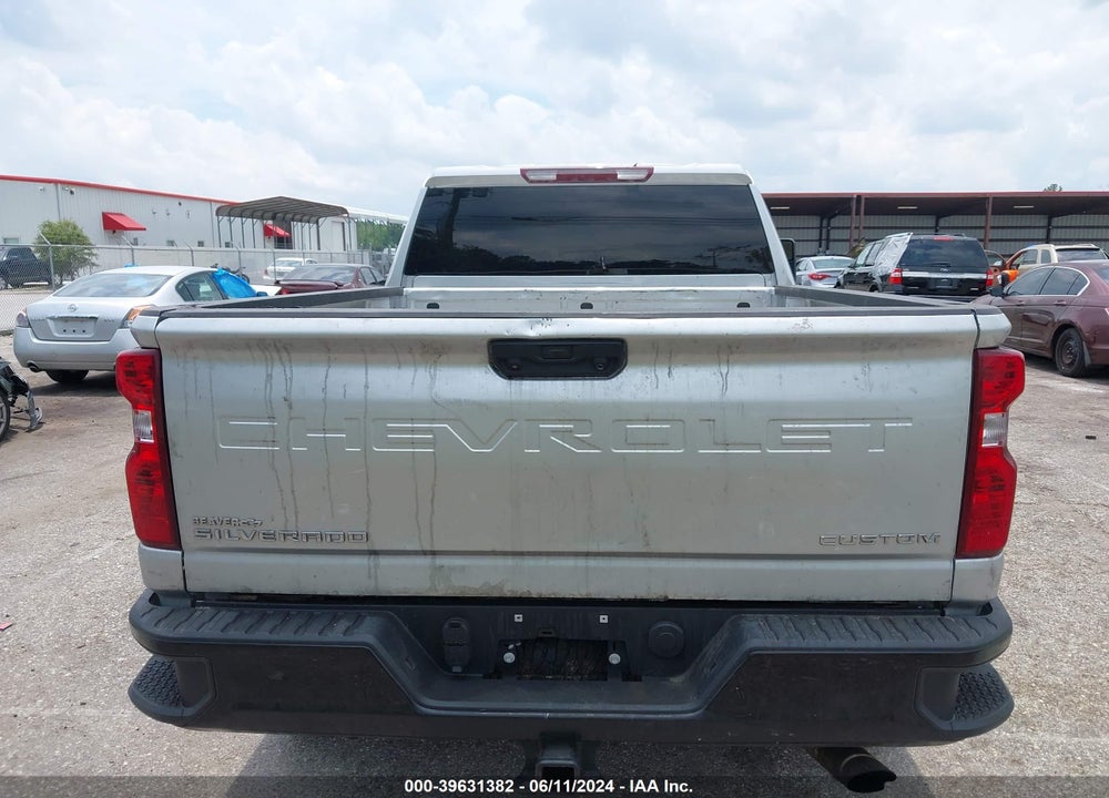 2022 CHEVROLET SILVERADO 2500HD 4WD STANDARD BED CUSTOM VIN: 1GC4YME76NF225812