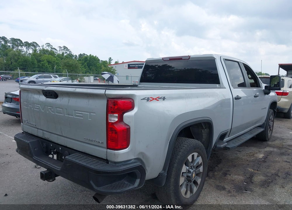 2022 CHEVROLET SILVERADO 2500HD 4WD STANDARD BED CUSTOM VIN: 1GC4YME76NF225812
