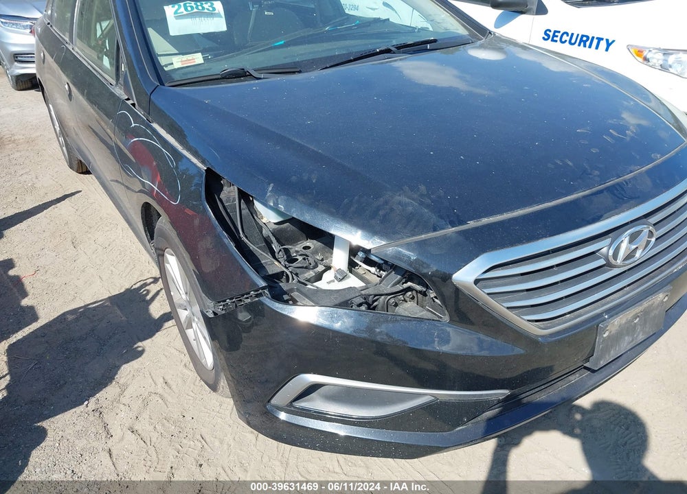 2016 HYUNDAI SONATA SE VIN: 5NPE24AF2GH262335