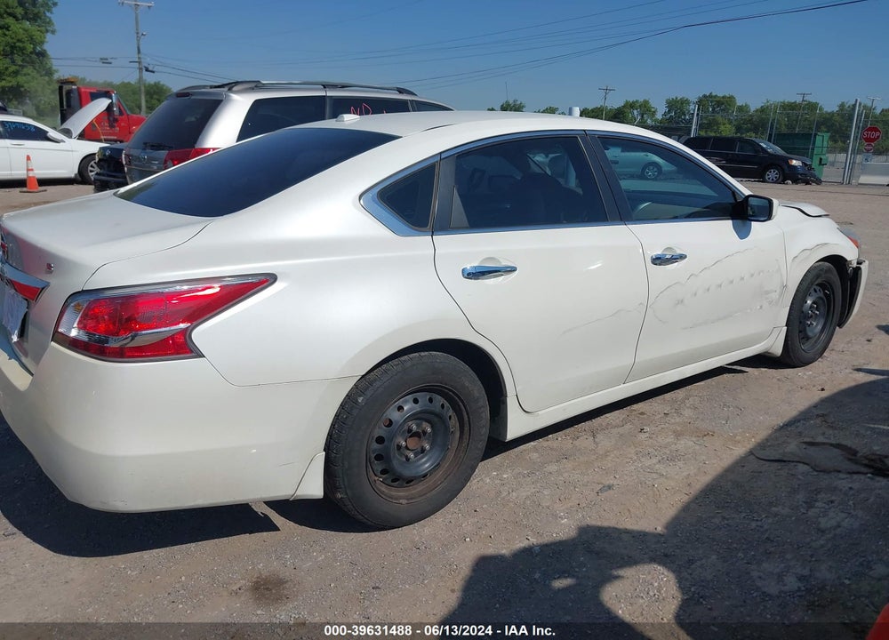 2015 NISSAN ALTIMA 2.5 S VIN: 1N4AL3AP0FC124307
