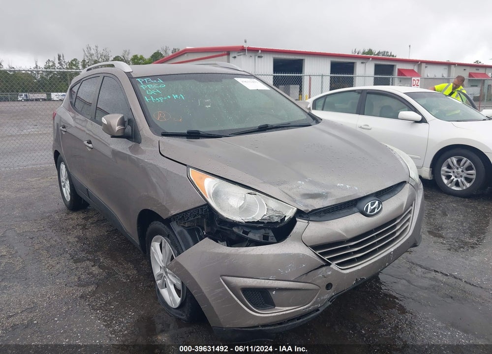 2012 HYUNDAI TUCSON GLS VIN: KM8JU3AC7CU488830