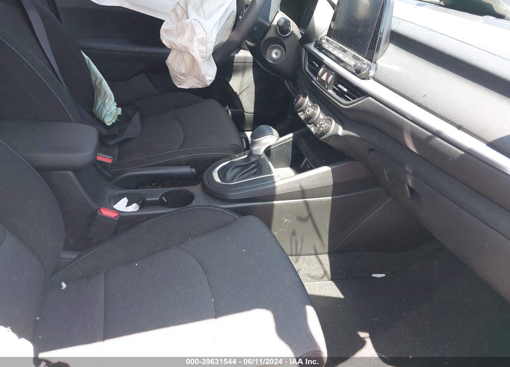 2022 KIA FORTE LXS VIN: 3KPF24AD8NE484849