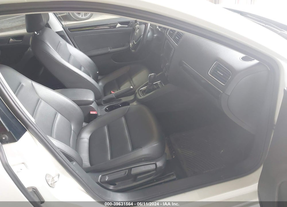 2017 VOLKSWAGEN JETTA 1.8T SEL/1.8T SEL PREMIUM VIN: 3VWL17AJ6HM389954