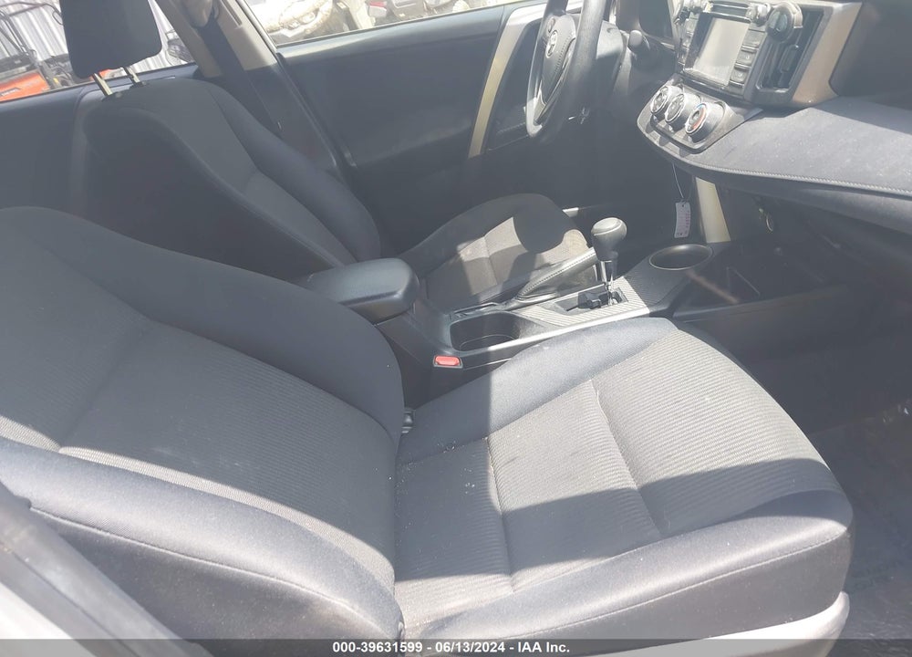 2015 TOYOTA RAV4 LE VIN: JTMBFREV7FJ030549