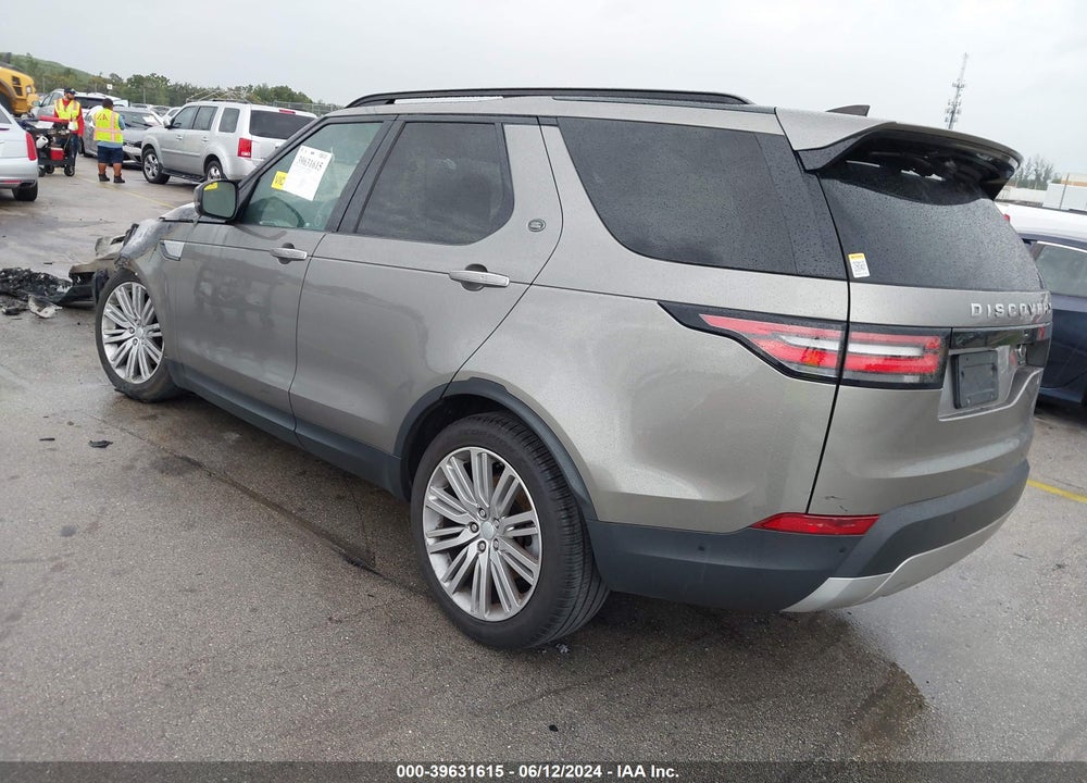 2017 LAND ROVER DISCOVERY HSE LUXURY VIN: SALRHBBK3HA035303