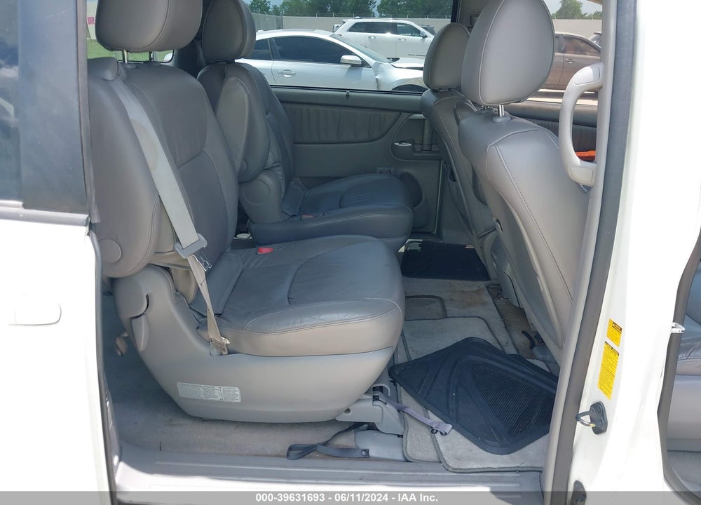 2009 TOYOTA SIENNA XLE VIN: 5TDZK22C39S277921