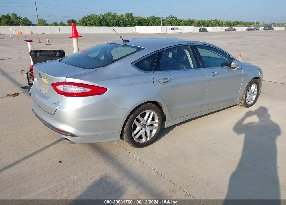 2014 FORD FUSION SE VIN: 3FA6P0HD9ER338717