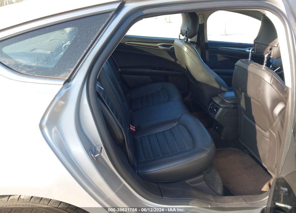 2014 FORD FUSION SE VIN: 3FA6P0HD9ER338717