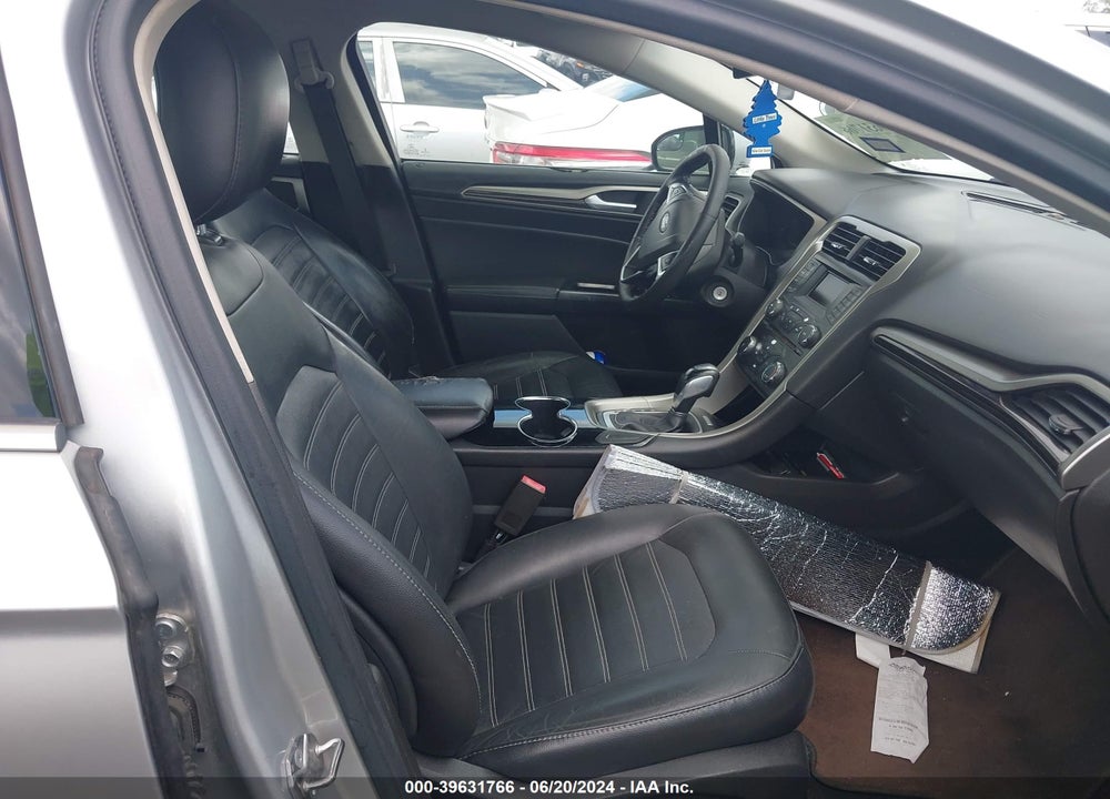 2014 FORD FUSION SE VIN: 3FA6P0HD9ER338717