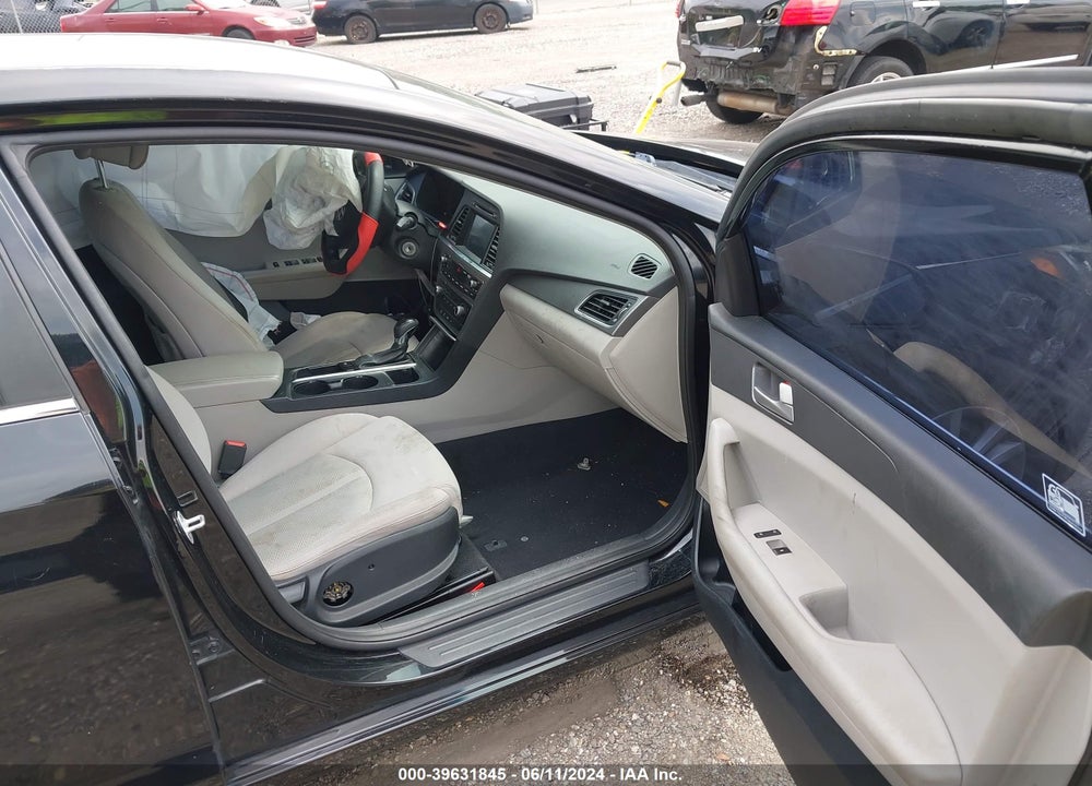 2016 HYUNDAI SONATA SE VIN: 5NPE24AF8GH356736