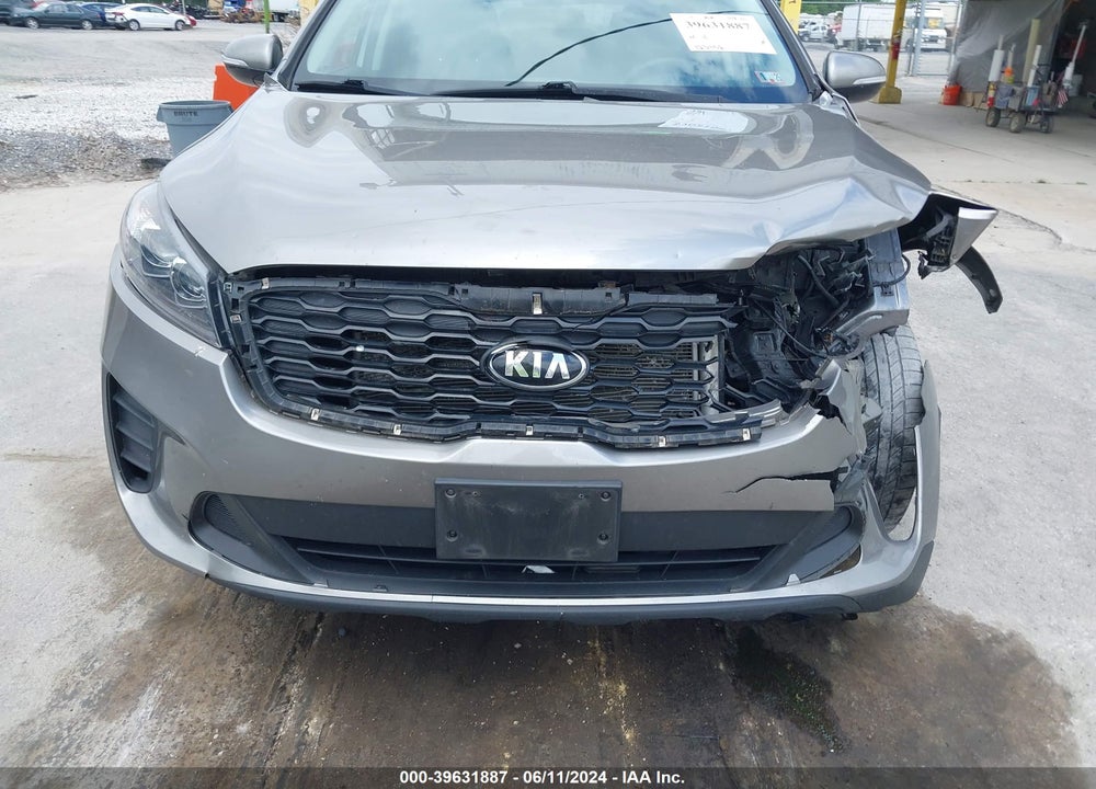 2019 KIA SORENTO 2.4L LX VIN: 5XYPG4A33KG509698