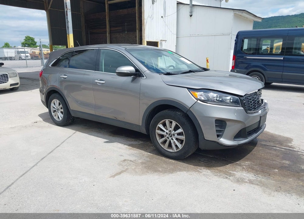 2019 KIA SORENTO 2.4L LX VIN: 5XYPG4A33KG509698