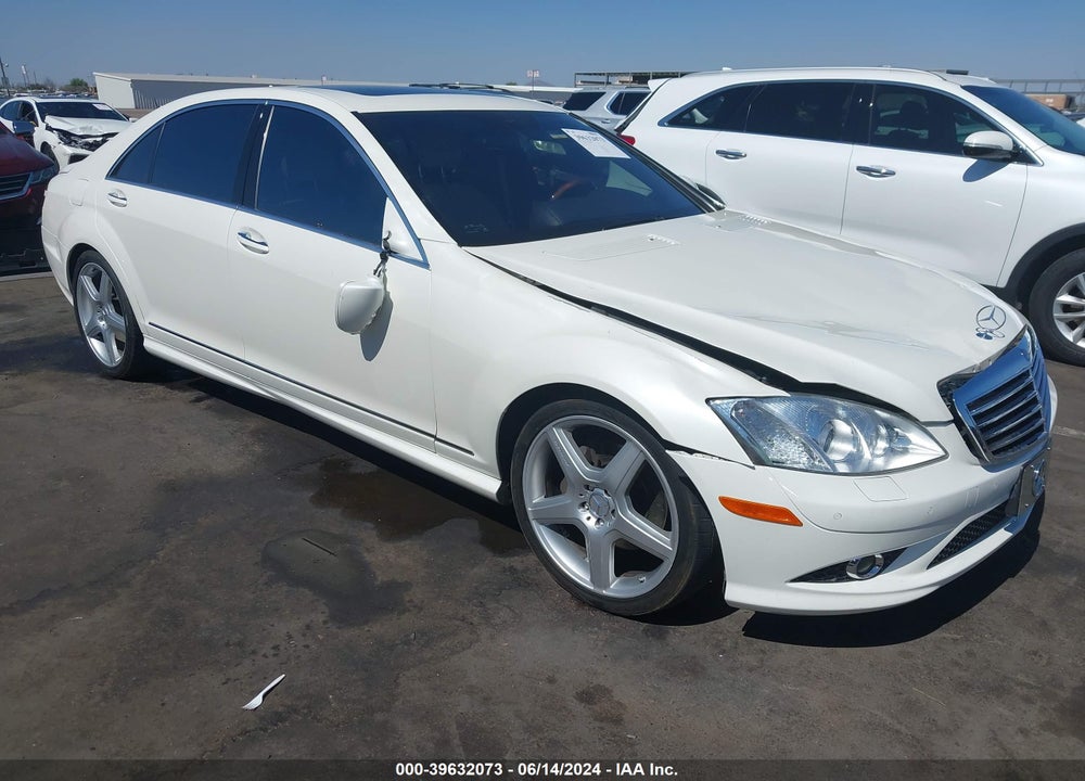 2009 MERCEDES-BENZ S 550 VIN: WDDNG71X29A273136