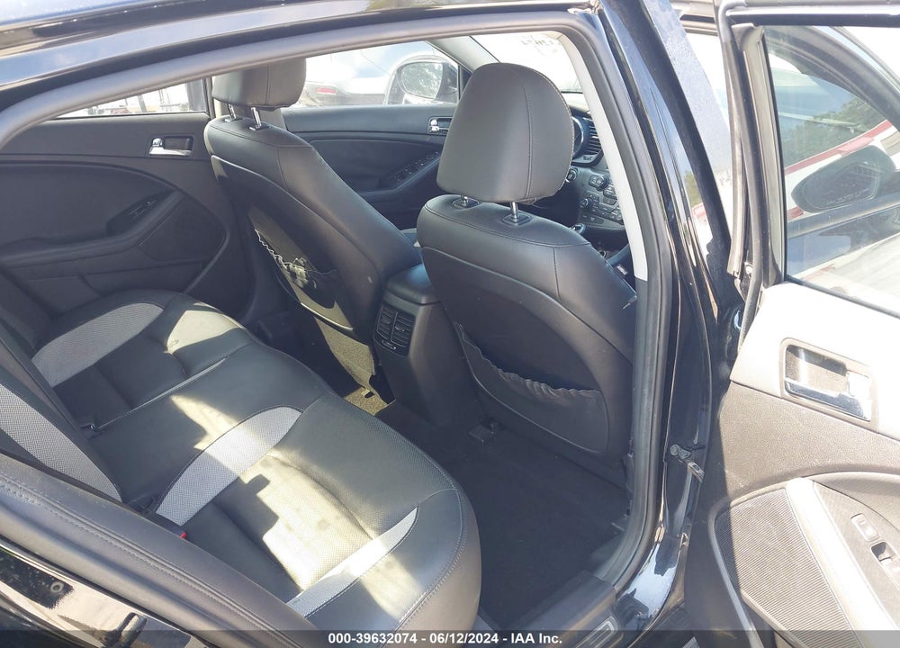 2012 KIA OPTIMA VIN: 5XXGR4A69CG013685
