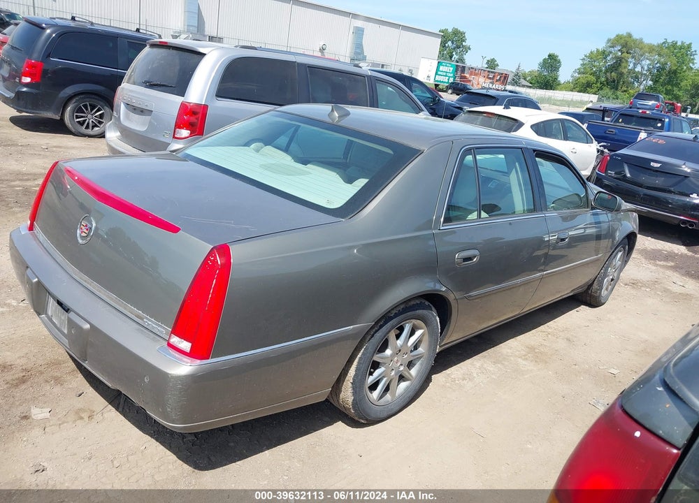 2011 CADILLAC DTS LUXURY COLLECTION VIN: 1G6KD5E62BU100784