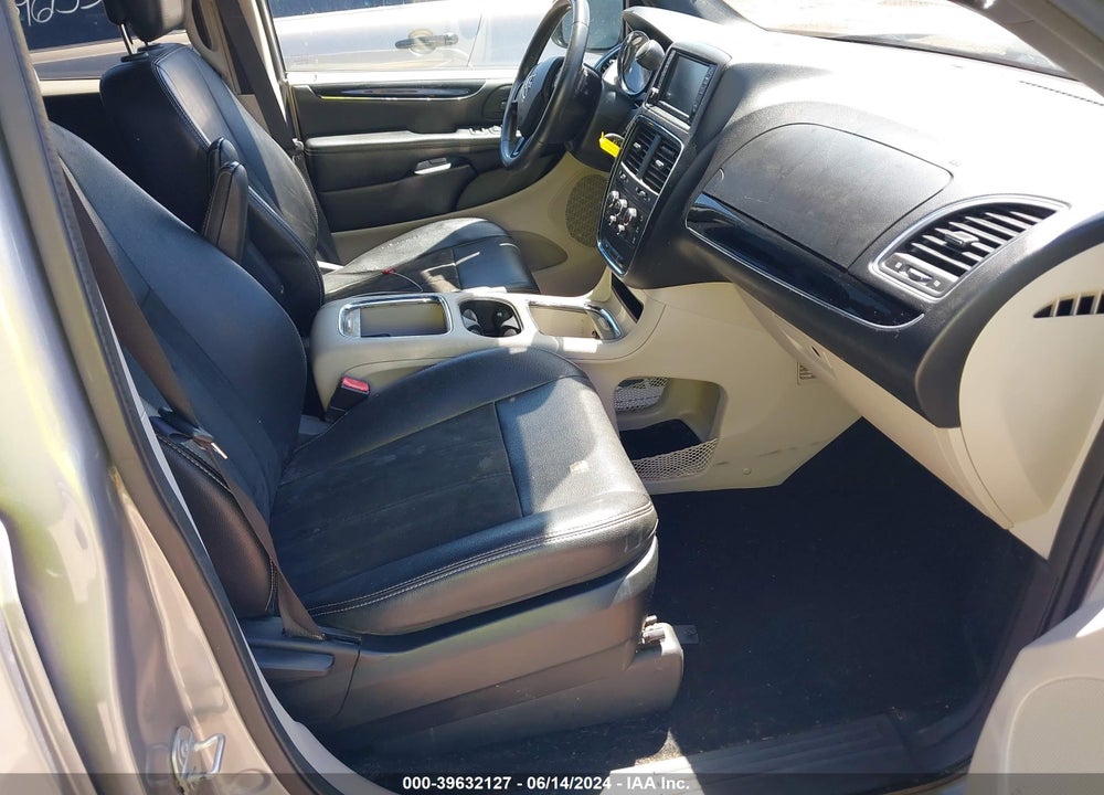 2019 DODGE GRAND CARAVAN SXT VIN: 2C4RDGCG5KR565141