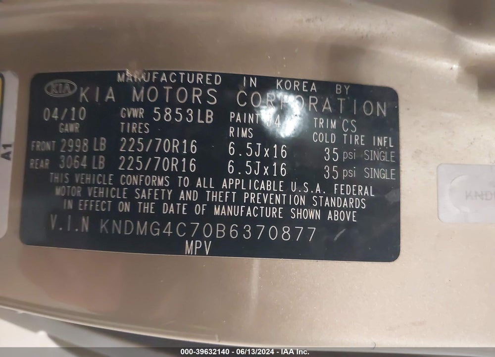 2011 KIA SEDONA LX VIN: KNDMG4C70B6370877