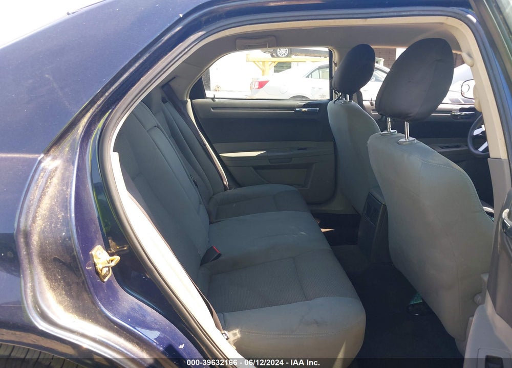 2005 CHRYSLER 300 VIN: 2C3JA43R75H543789