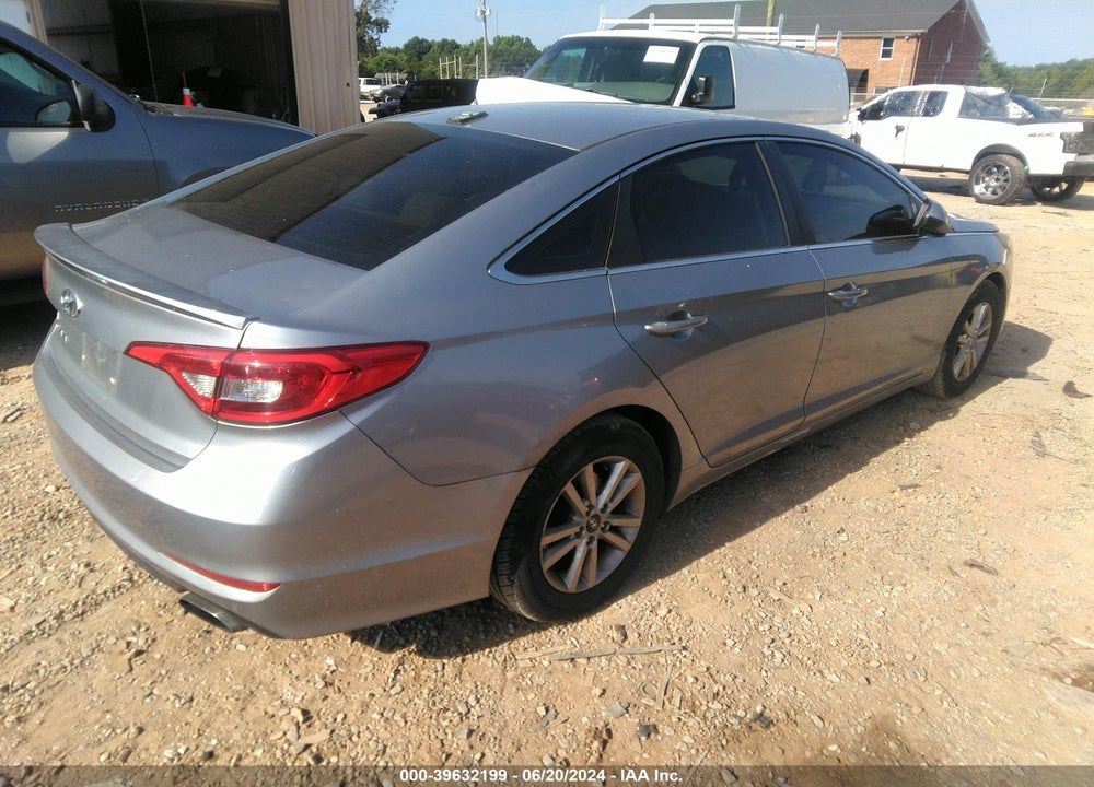 2017 HYUNDAI SONATA VIN: 5NPE24AFXHH492562