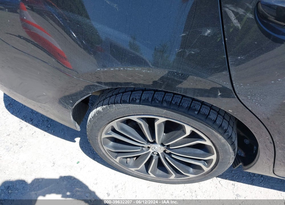 2014 TOYOTA COROLLA S PLUS VIN: 2T1BURHE0EC009327