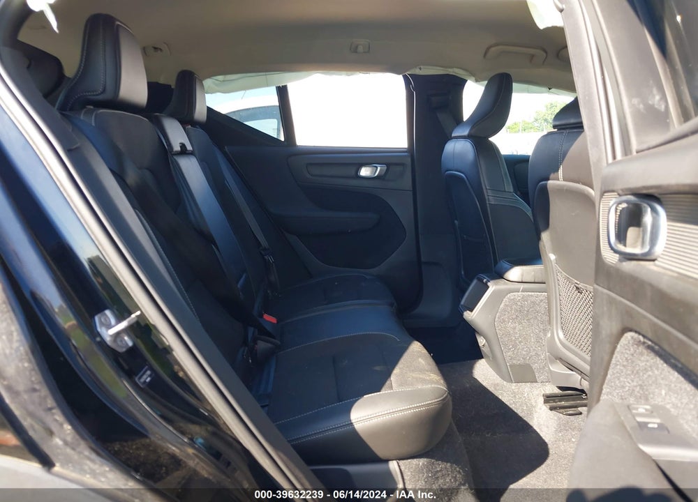 2020 VOLVO XC40 VIN: YV4AC2HK9L2211085