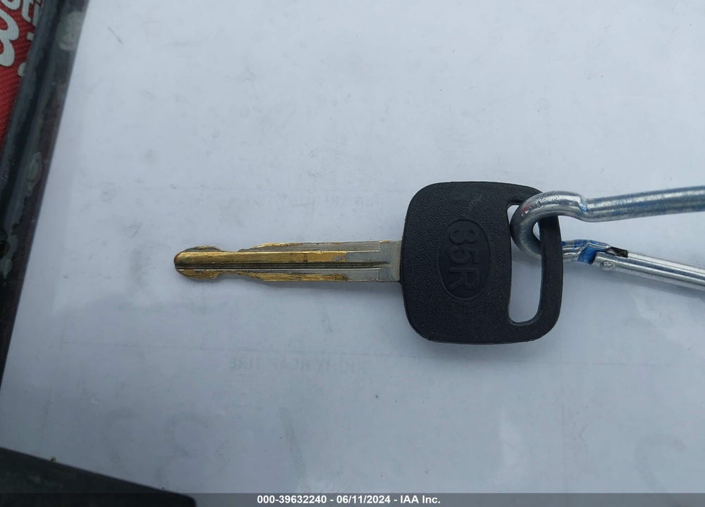 2001 TOYOTA COROLLA LE VIN: 1NXBR12E81Z538271