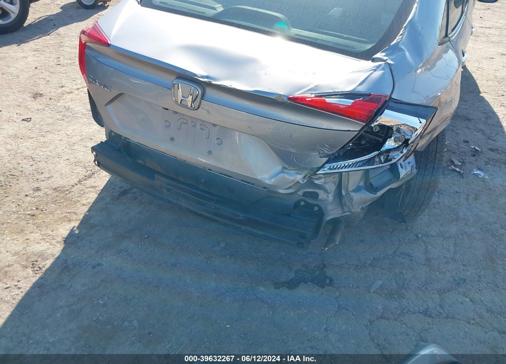 2018 HONDA CIVIC LX VIN: 2HGFC2F53JH572291