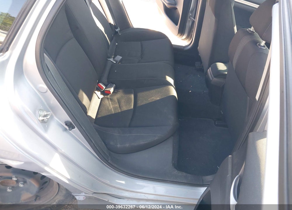 2018 HONDA CIVIC LX VIN: 2HGFC2F53JH572291