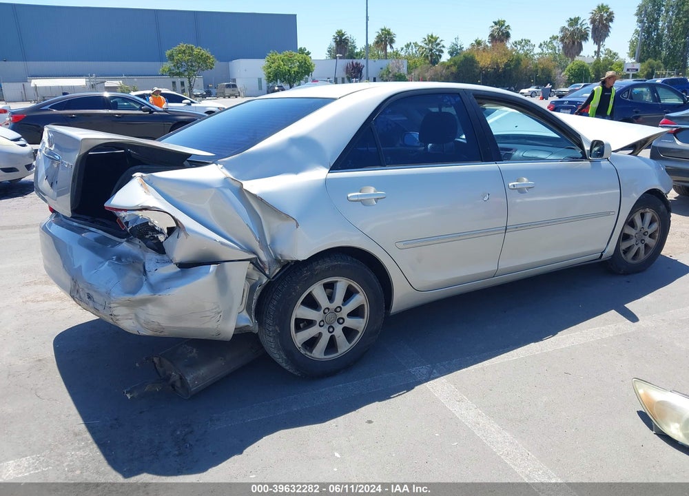 2004 TOYOTA CAMRY XLE VIN: 4T1BE30K14U867415