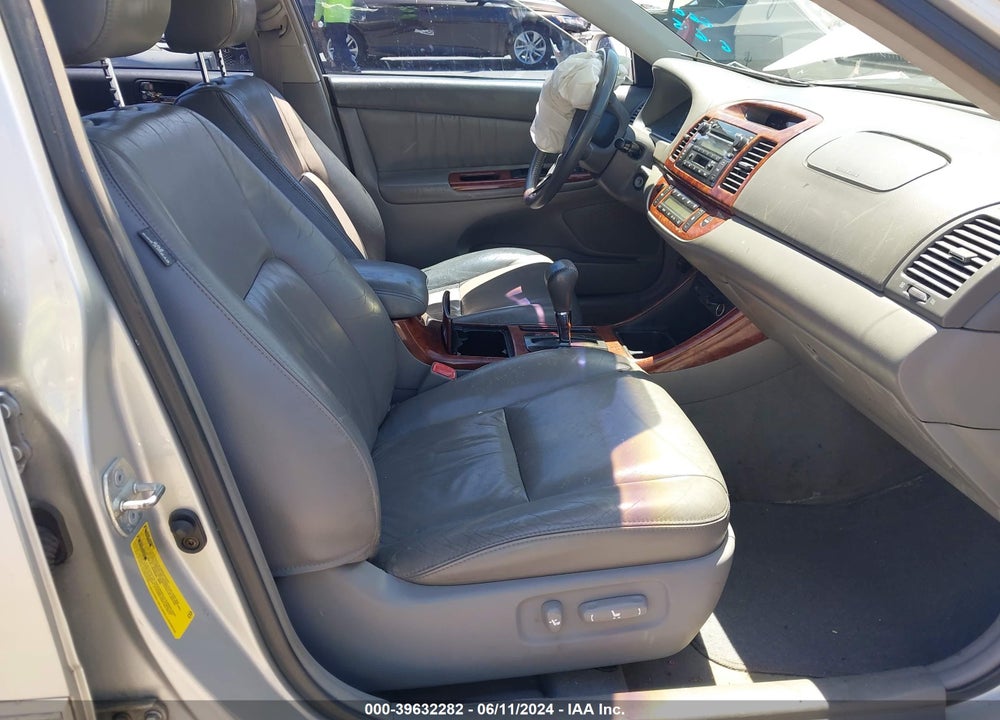 2004 TOYOTA CAMRY XLE VIN: 4T1BE30K14U867415