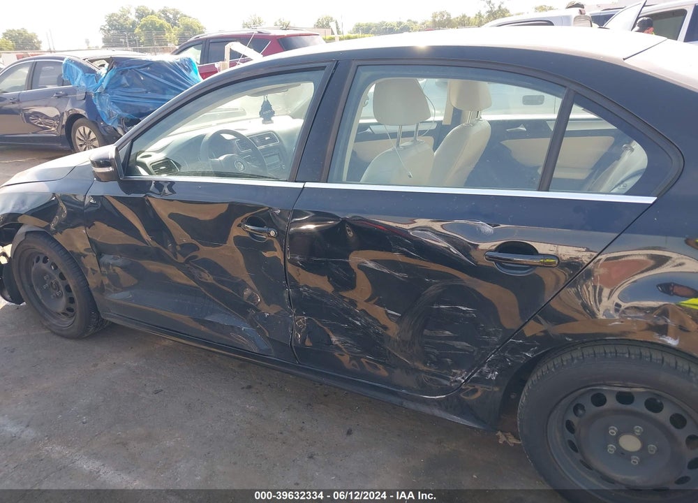 2013 VOLKSWAGEN JETTA 2.5L SE VIN: 3VWDX7AJ1DM300997
