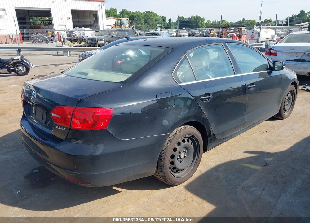 2013 VOLKSWAGEN JETTA 2.5L SE VIN: 3VWDX7AJ1DM300997