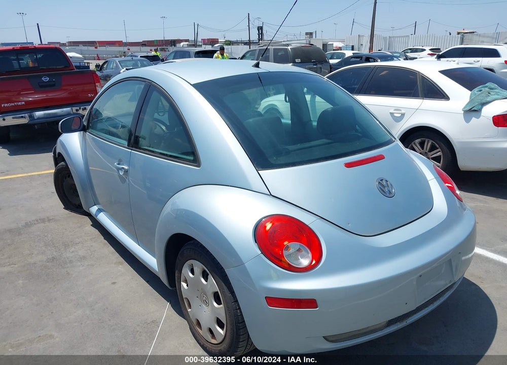 2010 VOLKSWAGEN NEW BEETLE 2.5L VIN: 3VWPG3AG3AM017006