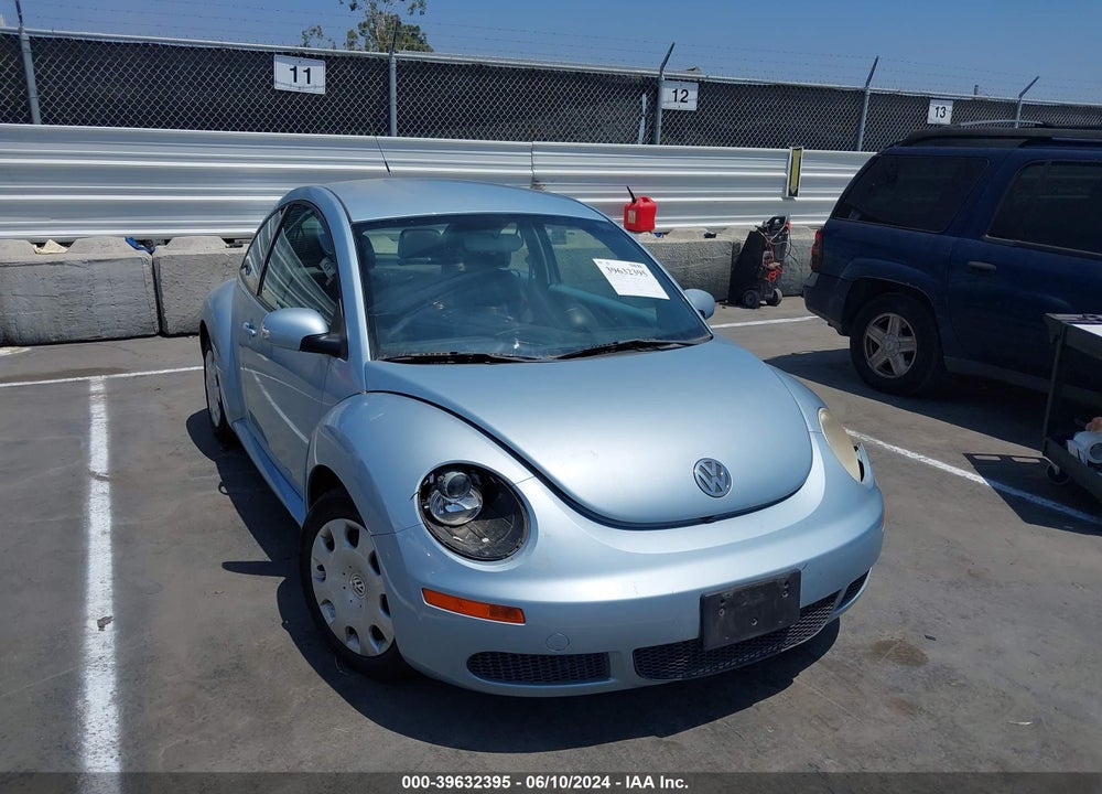 2010 VOLKSWAGEN NEW BEETLE 2.5L VIN: 3VWPG3AG3AM017006