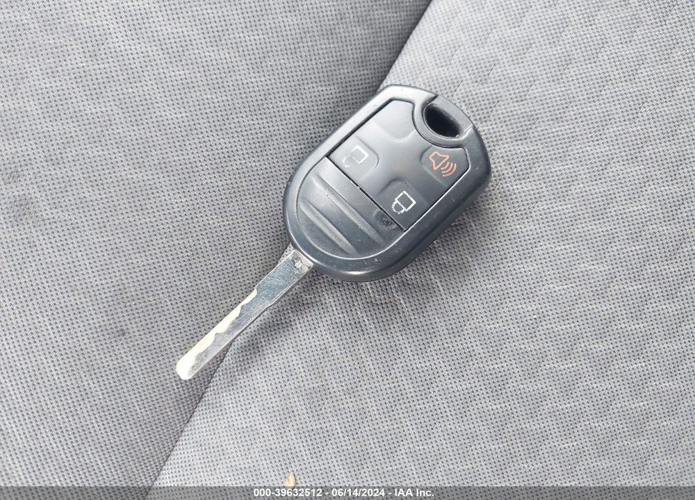 2017 FORD ESCAPE SE VIN: 1FMCU0G9XHUB05411