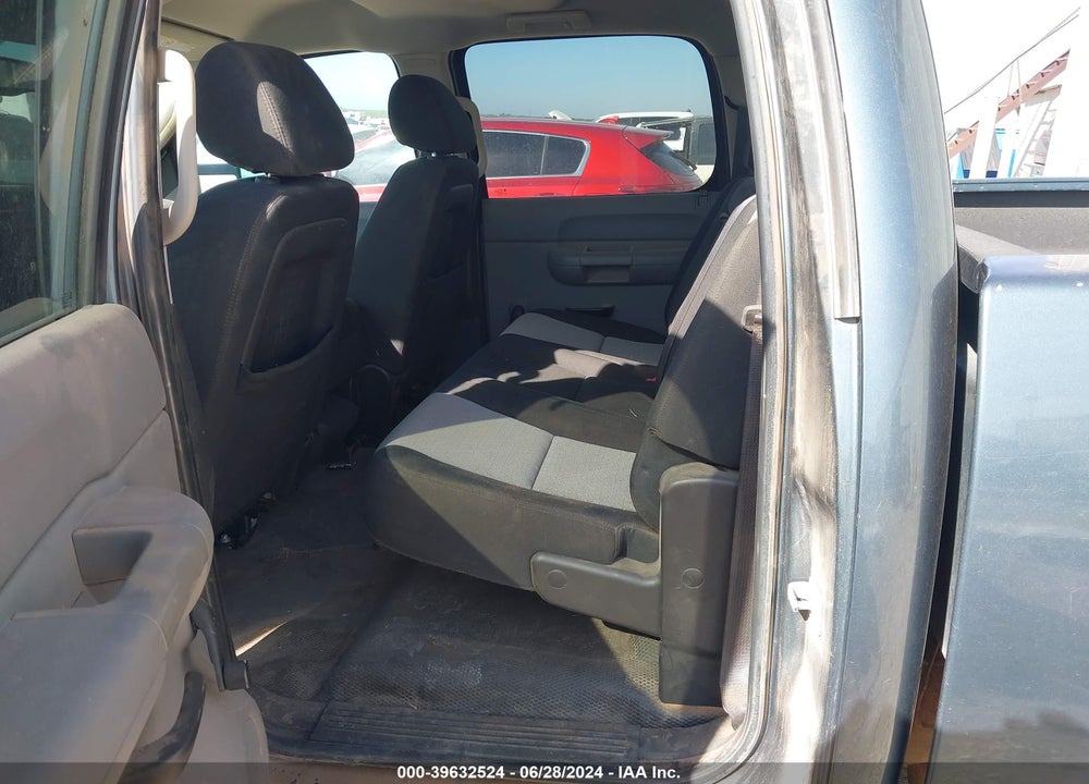 2008 CHEVROLET SILVERADO 2500HD WORK TRUCK VIN: 1GCHC23K28F212765