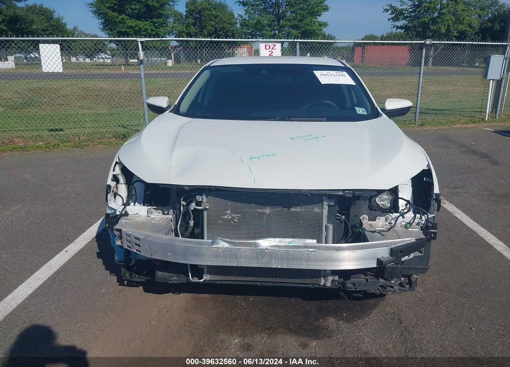 2021 HONDA CIVIC LX VIN: 2HGFC2F6XMH550057