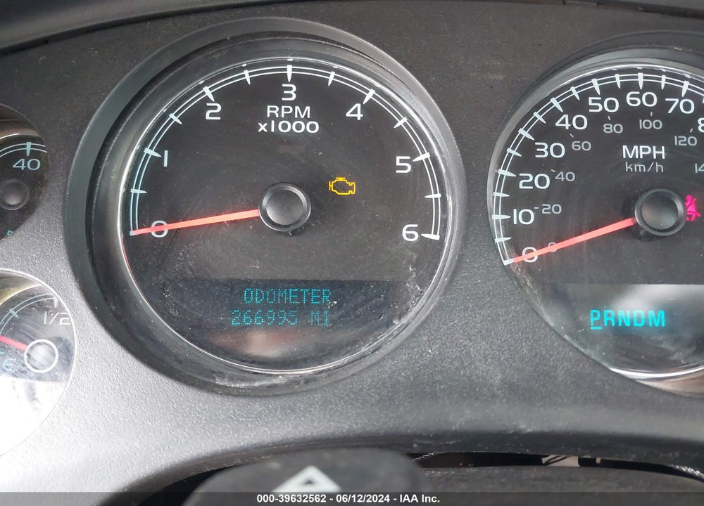 2008 GMC YUKON DENALI VIN: 1GKFK63898J148568