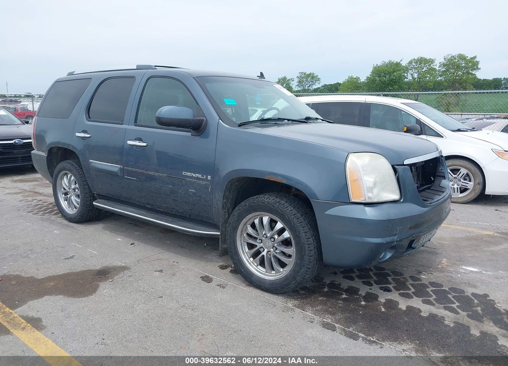2008 GMC YUKON DENALI VIN: 1GKFK63898J148568