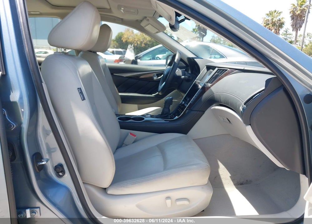2018 INFINITI Q50 3.0T LUXE VIN: JN1EV7AP0JM363603